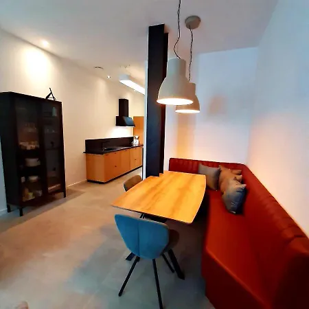 Apartmán Duplex House 56 *