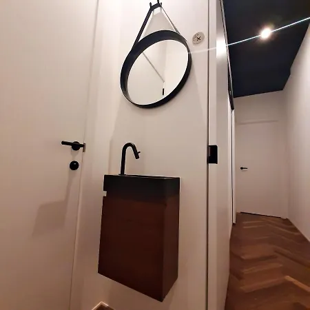 Apartmán Duplex House 56 *